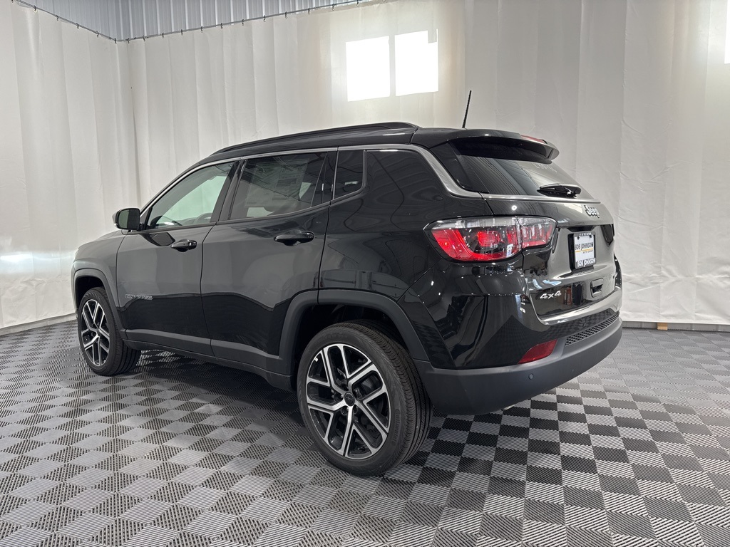 2025 Jeep Compass Limited photo 25