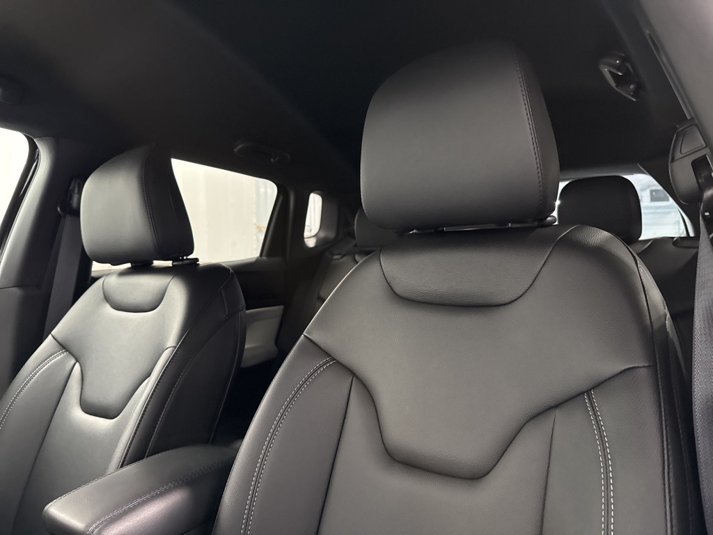 2025 Jeep Compass Limited photo 30