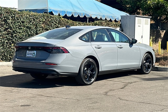2025 Honda Accord SE photo 4