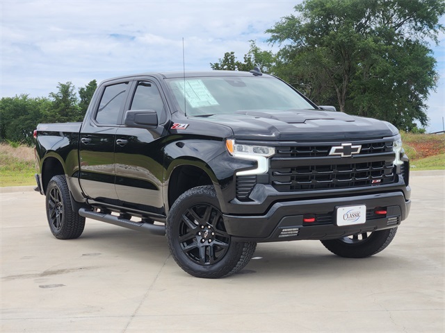 2025 Black Chevrolet Silverado 1500 LT Trail Boss Truck