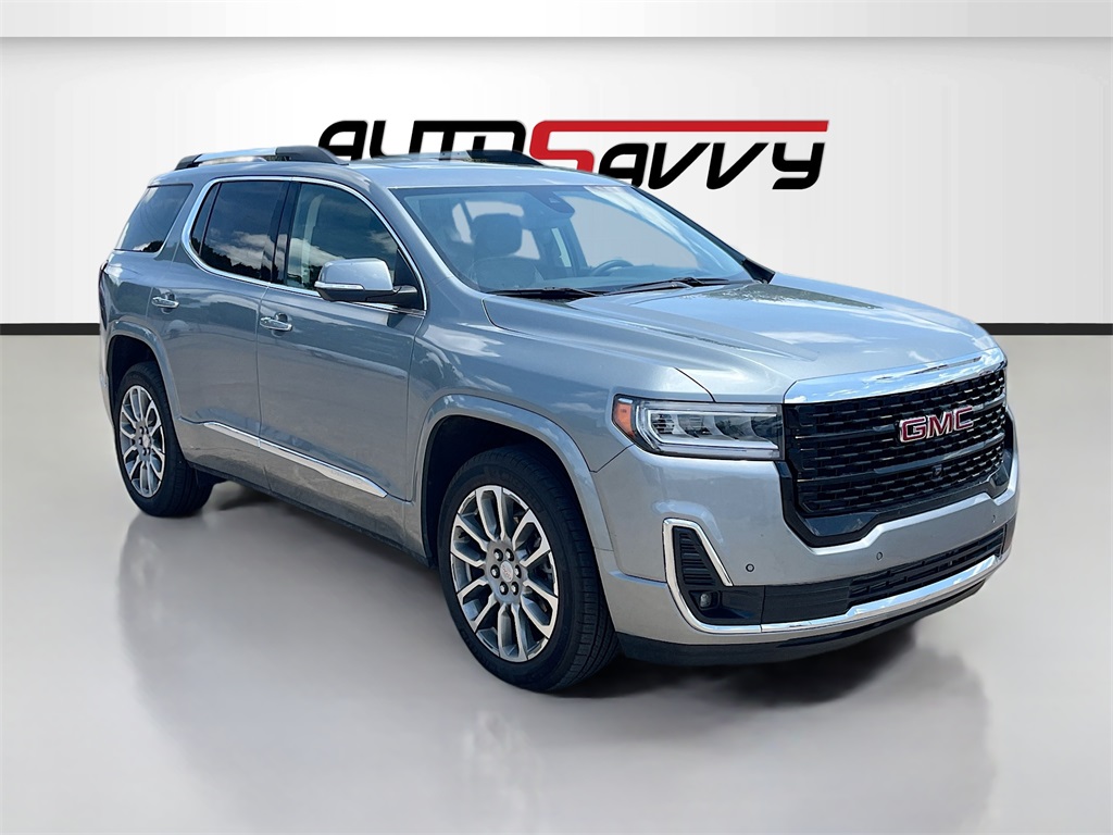 2023 GMC Acadia Denali's photo