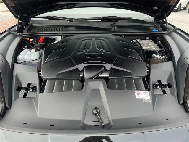 2024 Porsche Cayenne Base photo 20
