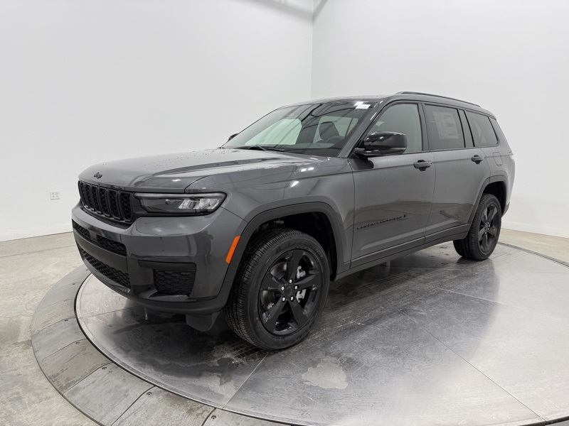 2025 Jeep Grand Cherokee Altitude X photo 3