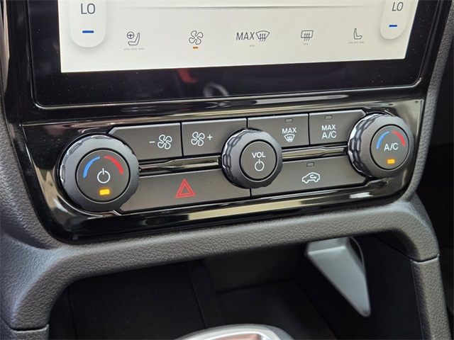 New 2025 Ford Ranger Lariat 4D Crew Cab