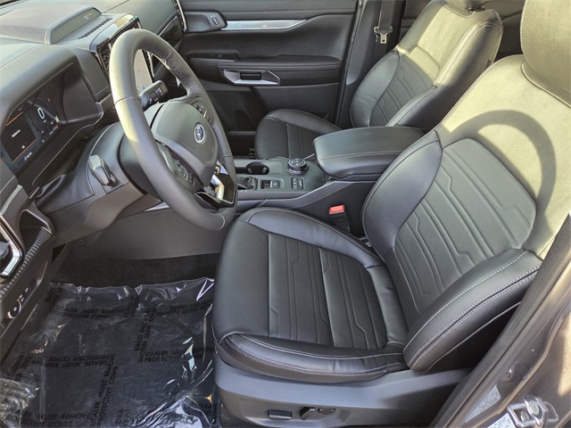 New 2025 Ford Ranger Lariat 4D Crew Cab