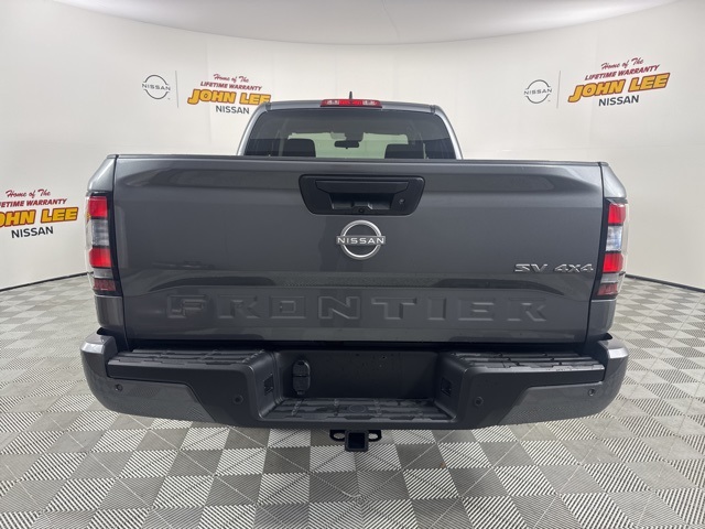 2024 Gun Metallic Nissan Frontier SV 4X4 Truck