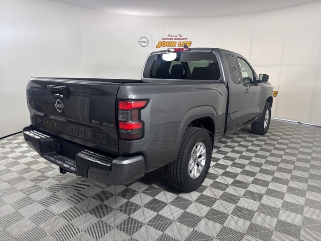 2024 Gun Metallic Nissan Frontier SV 4X4 Truck
