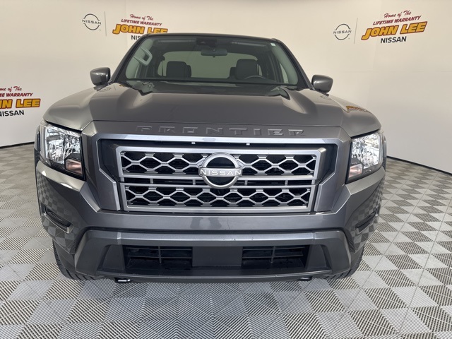 2024 Gun Metallic Nissan Frontier SV 4X4 Truck
