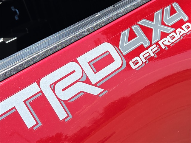 2021 Toyota Tacoma TRD Off-Road photo 9