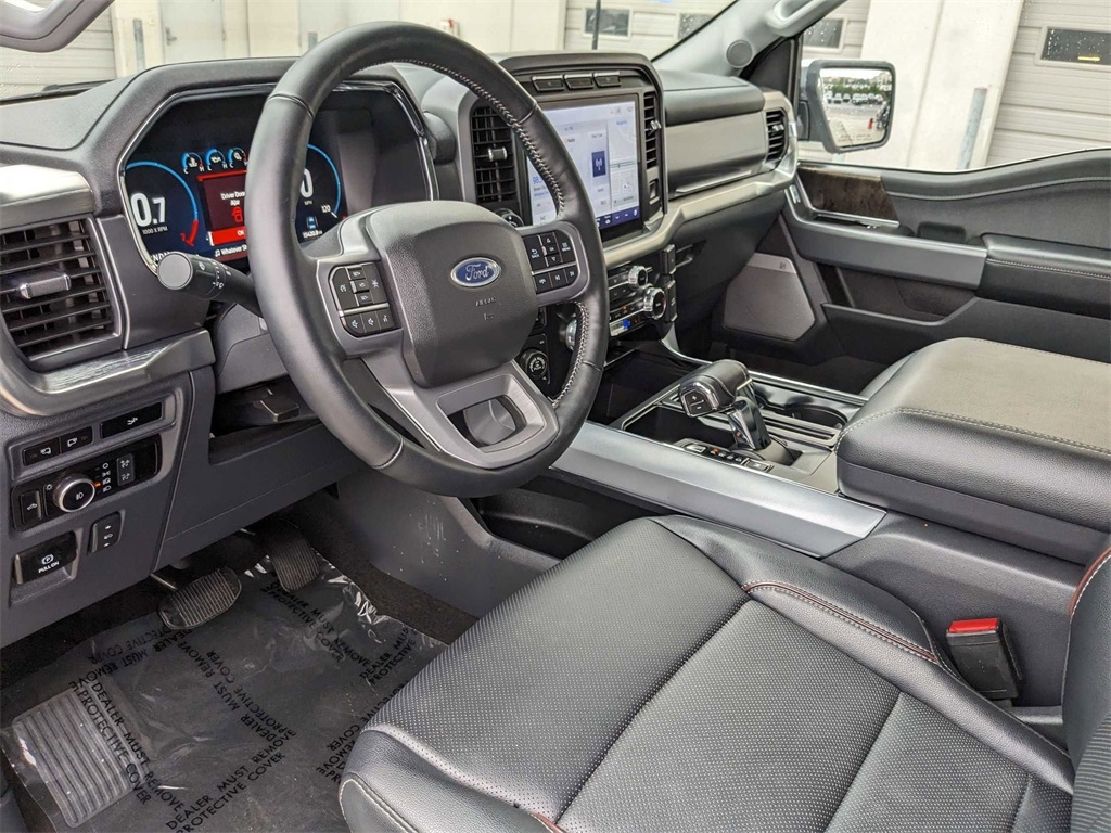 2023 Ford F-150 Lariat photo 10