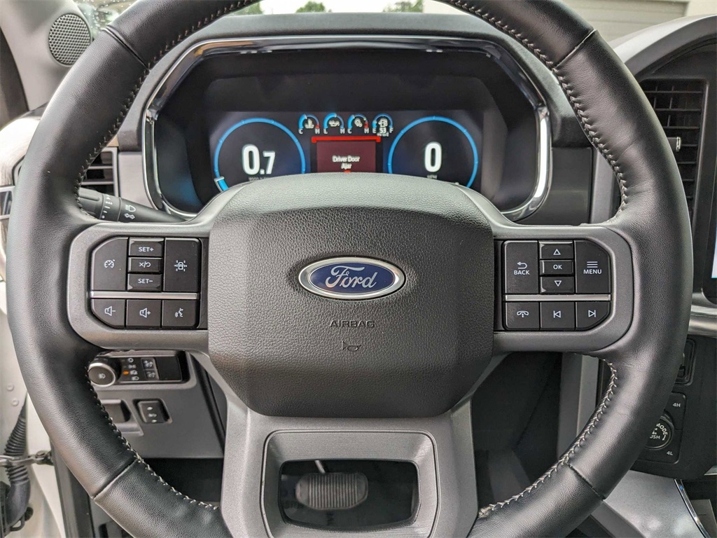 2023 Ford F-150 Lariat photo 13