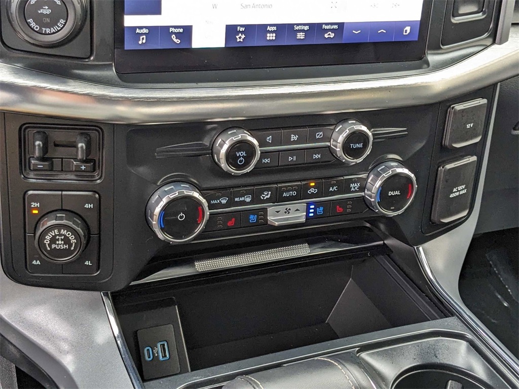 2023 Ford F-150 Lariat photo 18