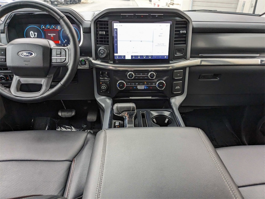 2023 Ford F-150 Lariat photo 23