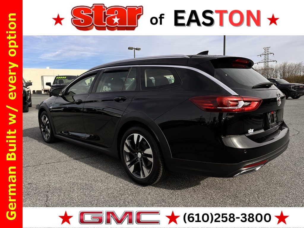 2019 Buick Regal TourX Essence photo 3