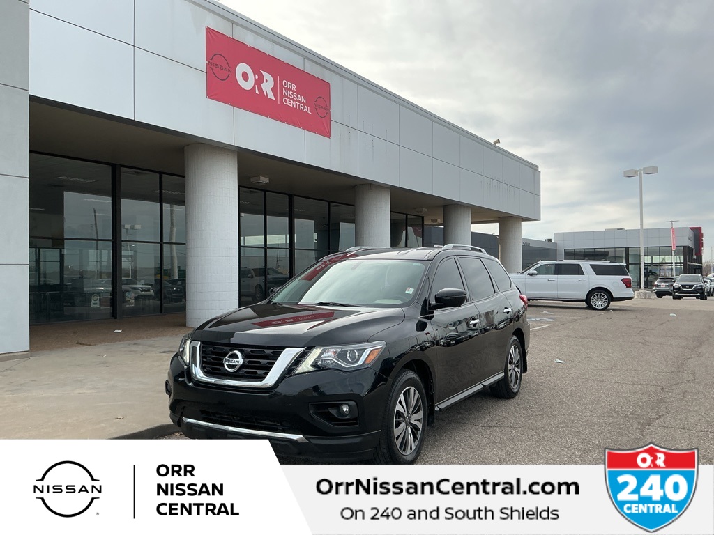2017 Nissan Pathfinder SL