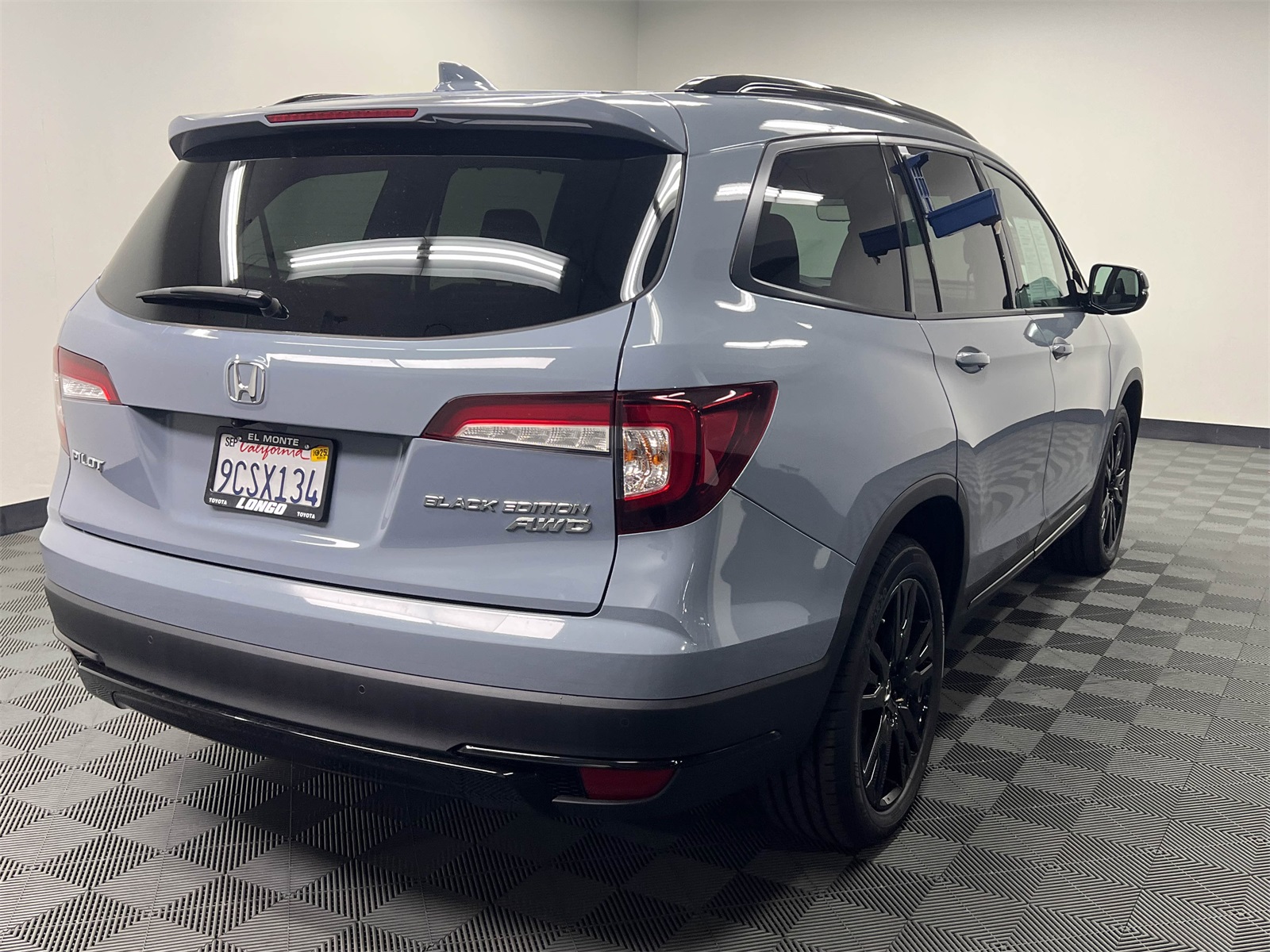 used 2022 Honda Pilot car, priced at $39,888