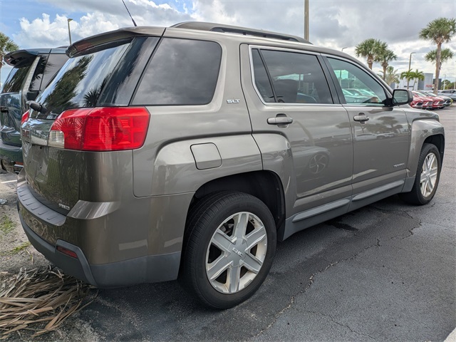 2011 Gmc Terrain SLT photo 2