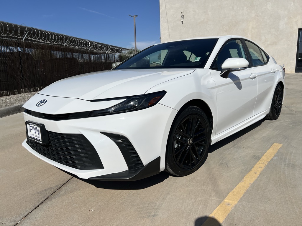 213472025 Toyota Camry LE