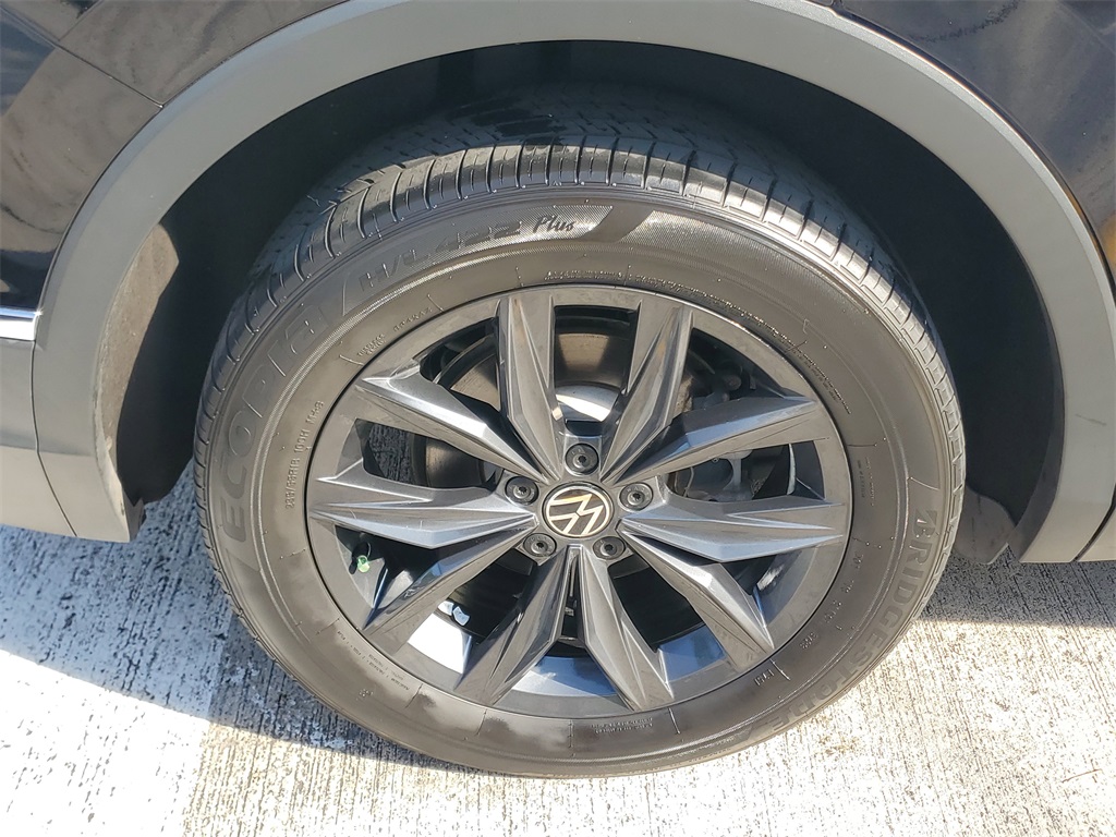 used 2024 Volkswagen Tiguan car, priced at $19,785
