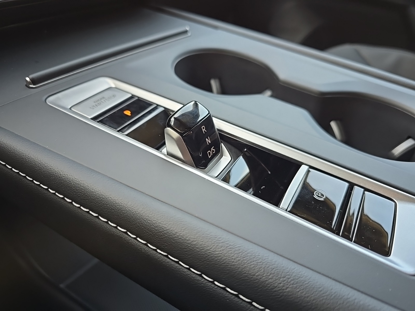 new 2026 Volkswagen Atlas car, priced at $39,734