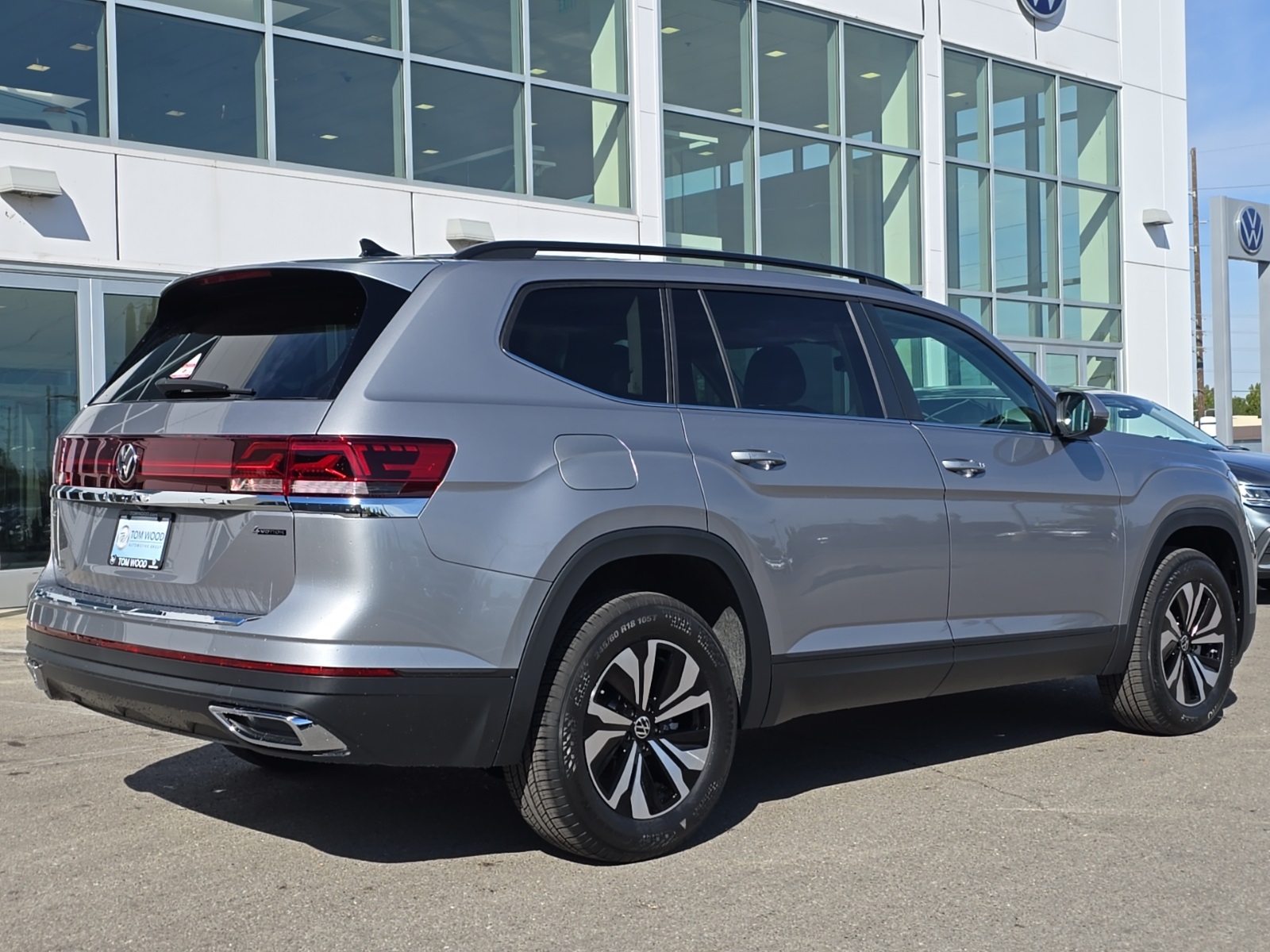new 2026 Volkswagen Atlas car, priced at $39,734
