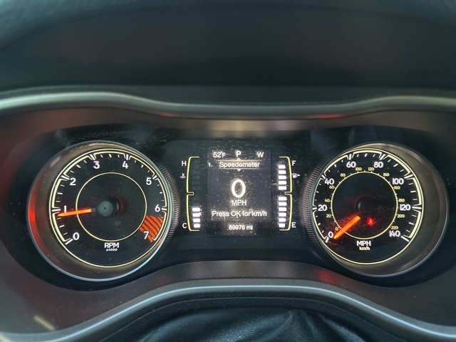 2014 Jeep Cherokee Sport photo 4