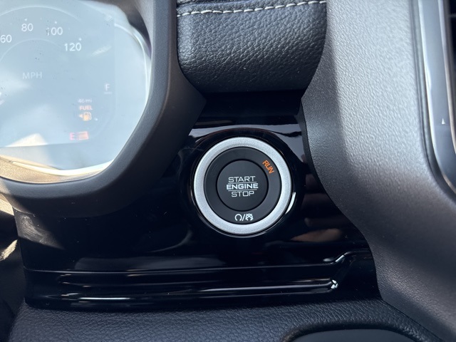 2026 Ram 1500 Laramie photo 18