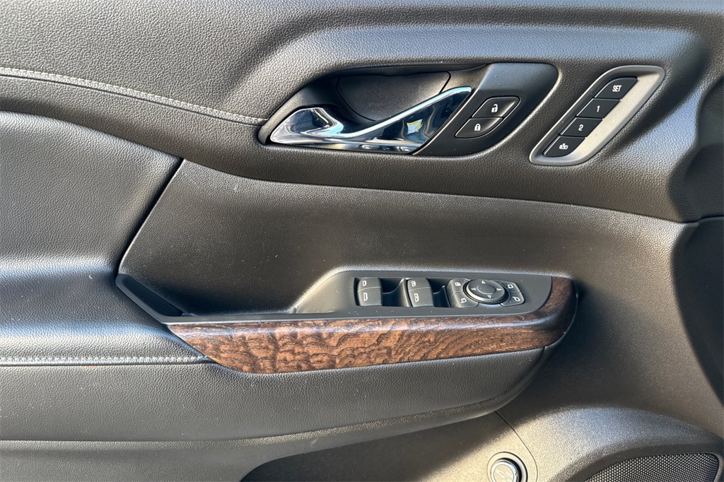 used 2021 GMC Acadia car, priced at $25,913