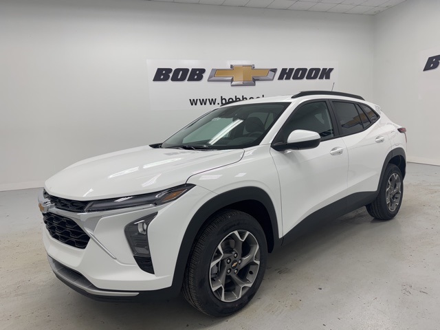 new 2026 Chevrolet Trax car, priced at $25,885