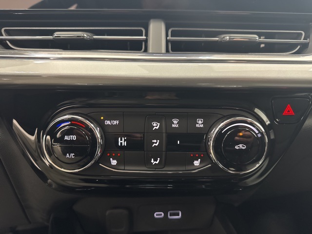 new 2026 Chevrolet Trax car, priced at $25,885