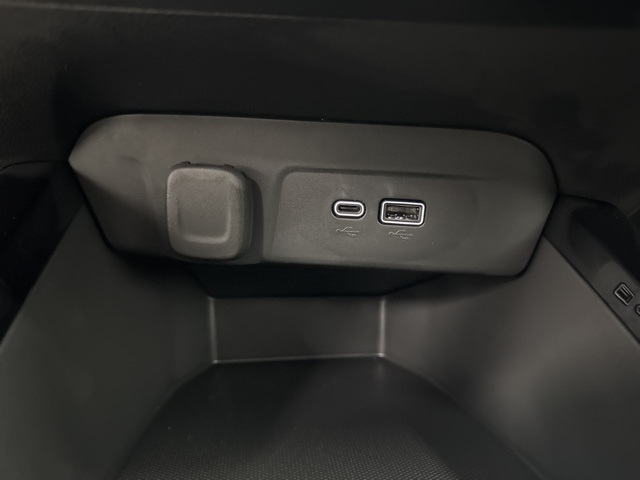 new 2026 Chevrolet Trax car, priced at $25,885