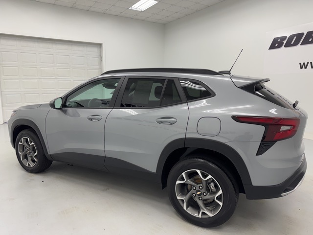 used 2024 Chevrolet Trax car, priced at $21,763