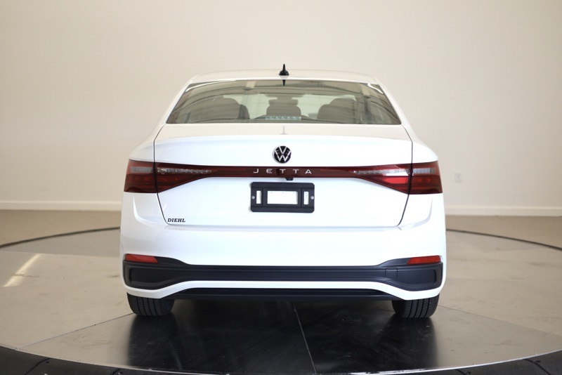 2025 Volkswagen Jetta 1.5T Sport photo 4