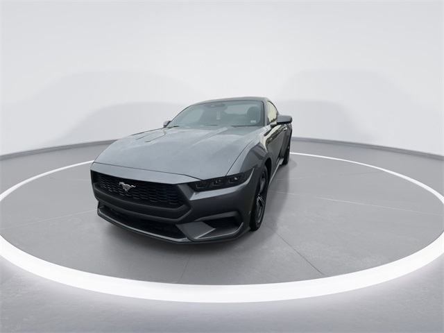 2025 Ford Mustang EcoBoost photo 3