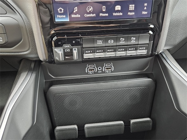 2026 Ram 2500 Big Horn Crew Cab 4x4 6'4" Box