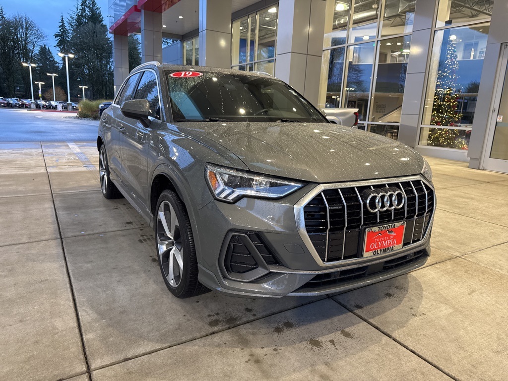 2019 Audi Q3 S Line Premium Plus's photo