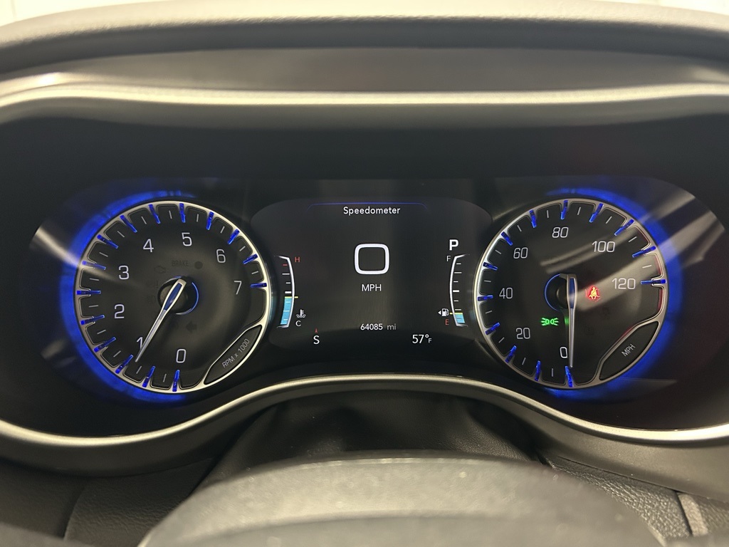 used 2025 Chrysler Pacifica car, priced at $29,386