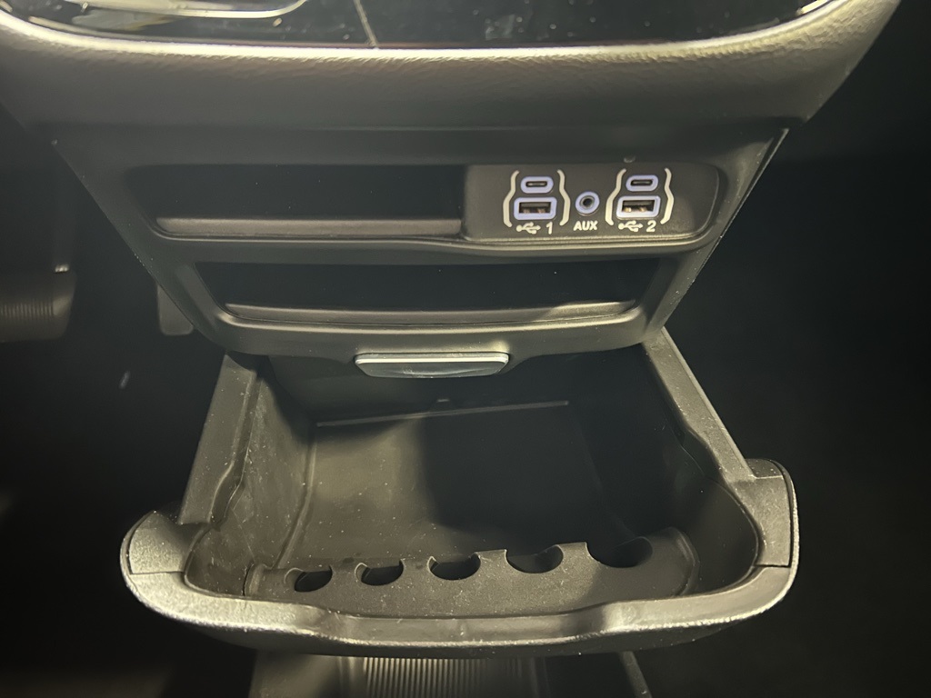 used 2025 Chrysler Pacifica car, priced at $29,386