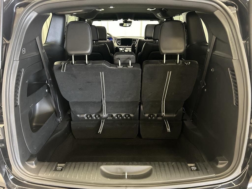 used 2025 Chrysler Pacifica car, priced at $29,386