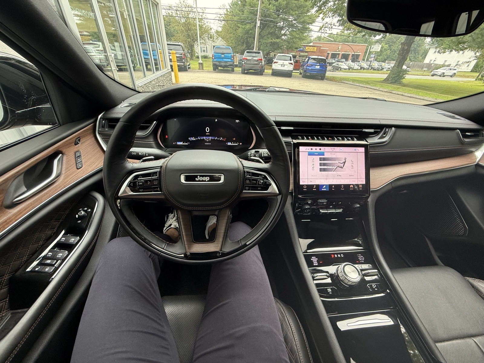 2022 Velvet Red Pearlcoat Jeep Grand Cherokee L Summit 4X4 SUV