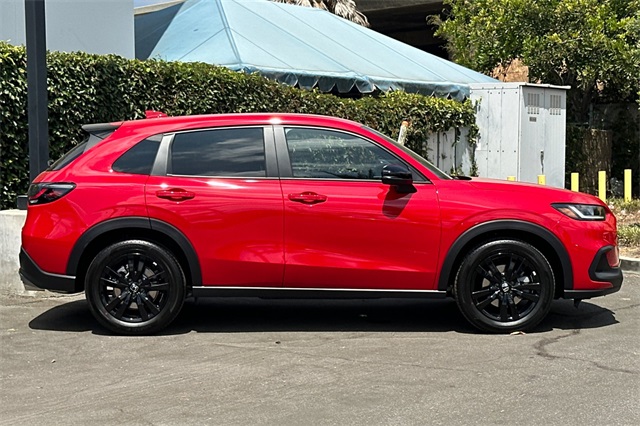 2026 Honda HR-V Sport photo 3