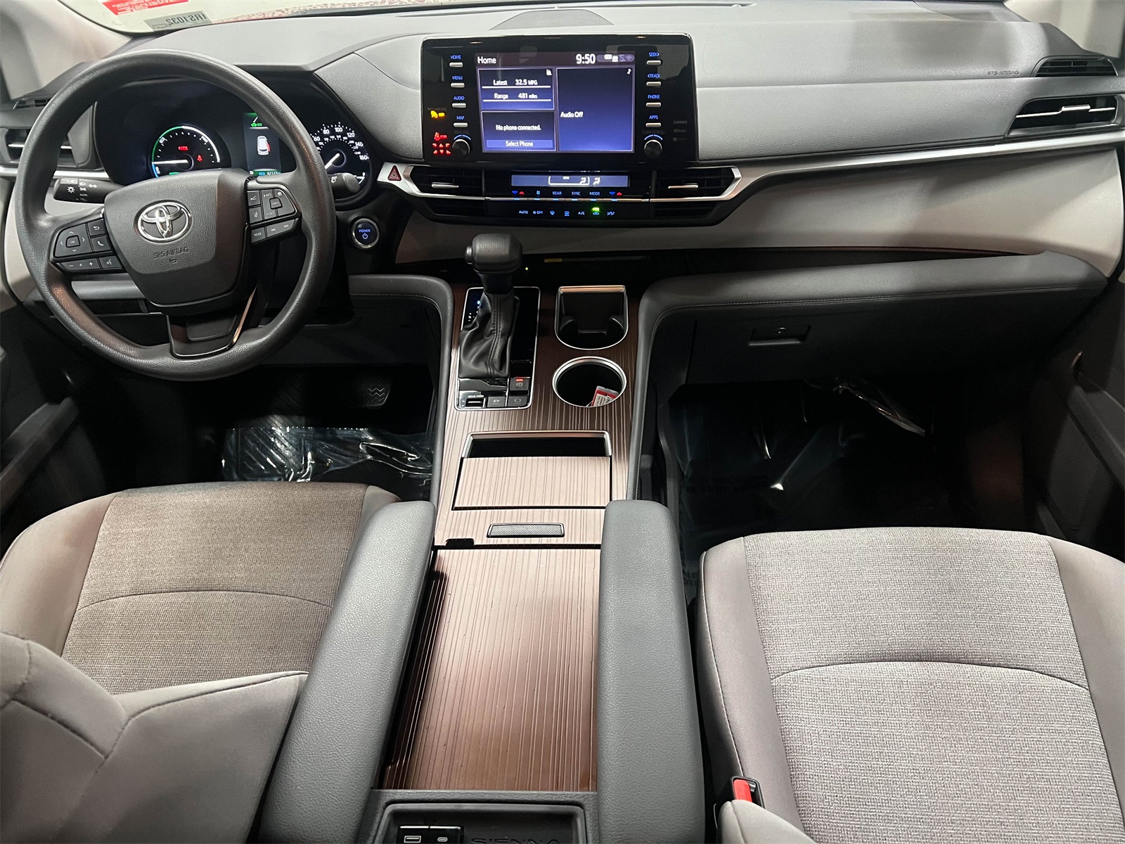 used 2024 Toyota Sienna car, priced at $36,888