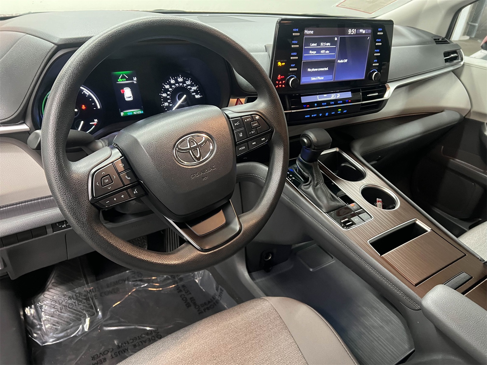 used 2024 Toyota Sienna car, priced at $36,888