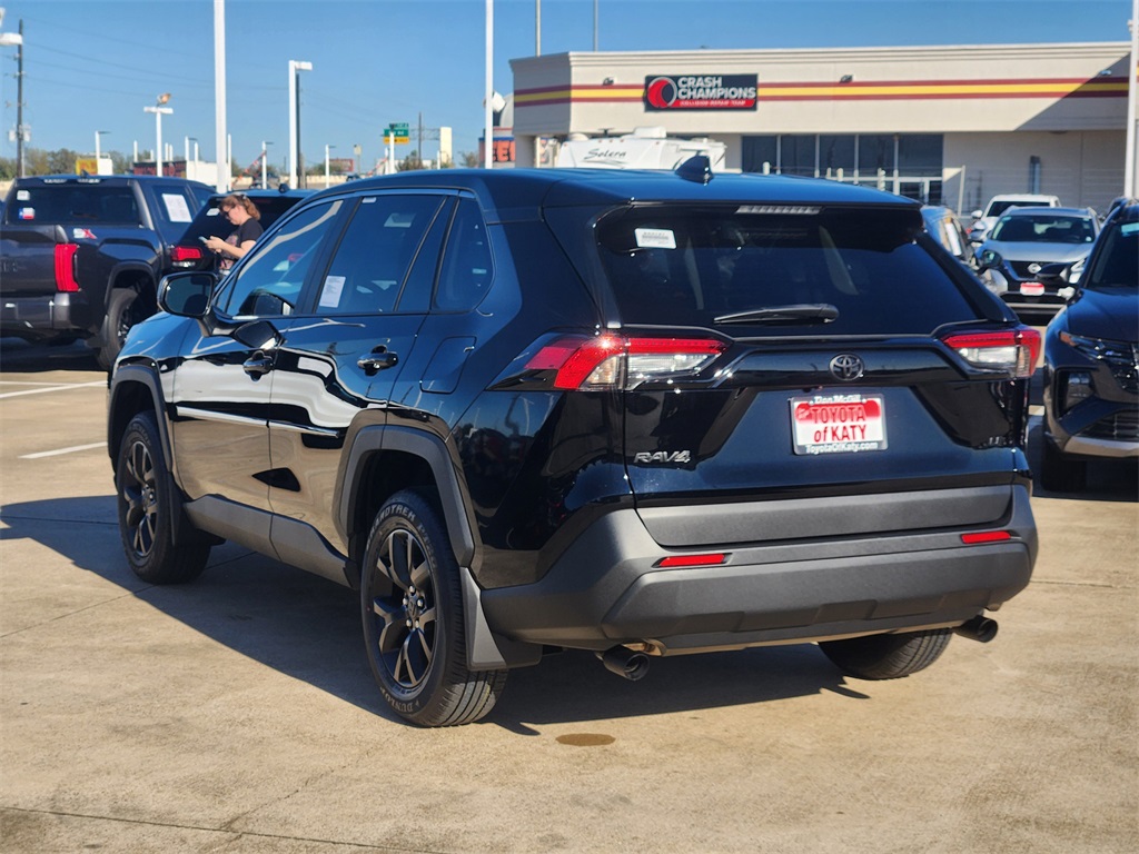 2025 Toyota RAV4 LE photo 2