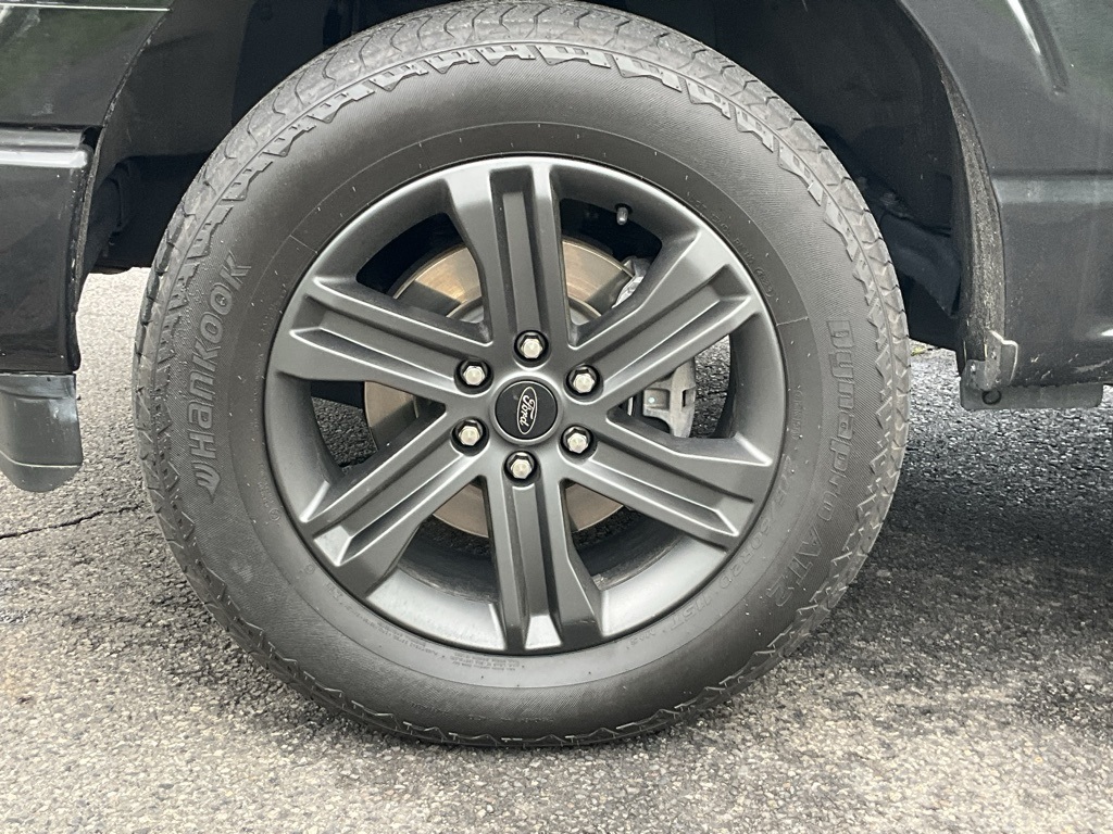 2023 Ford F-150 Lariat photo 21