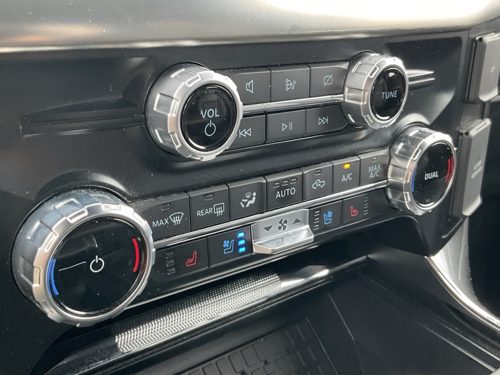 2023 Ford F-150 Lariat photo 4