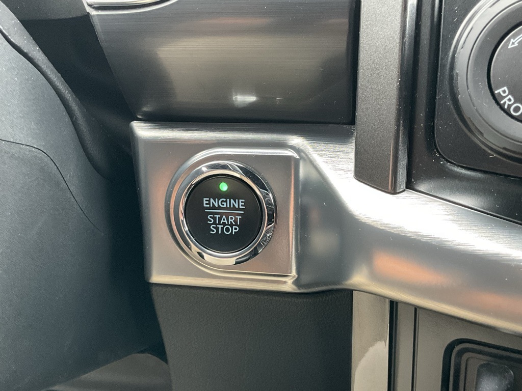 2023 Ford F-150 Lariat photo 5