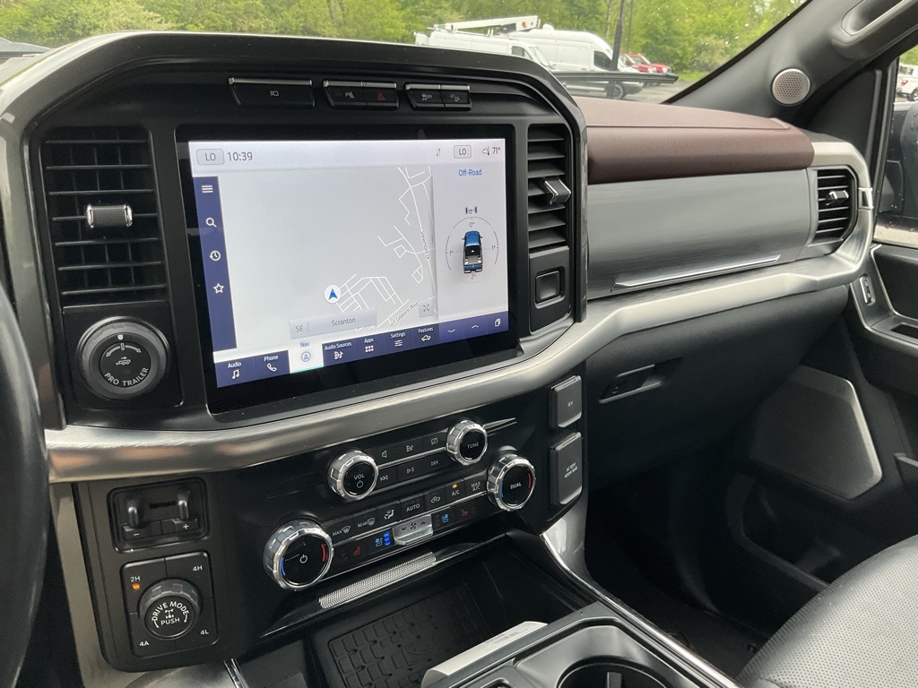 2023 Ford F-150 Lariat photo 9