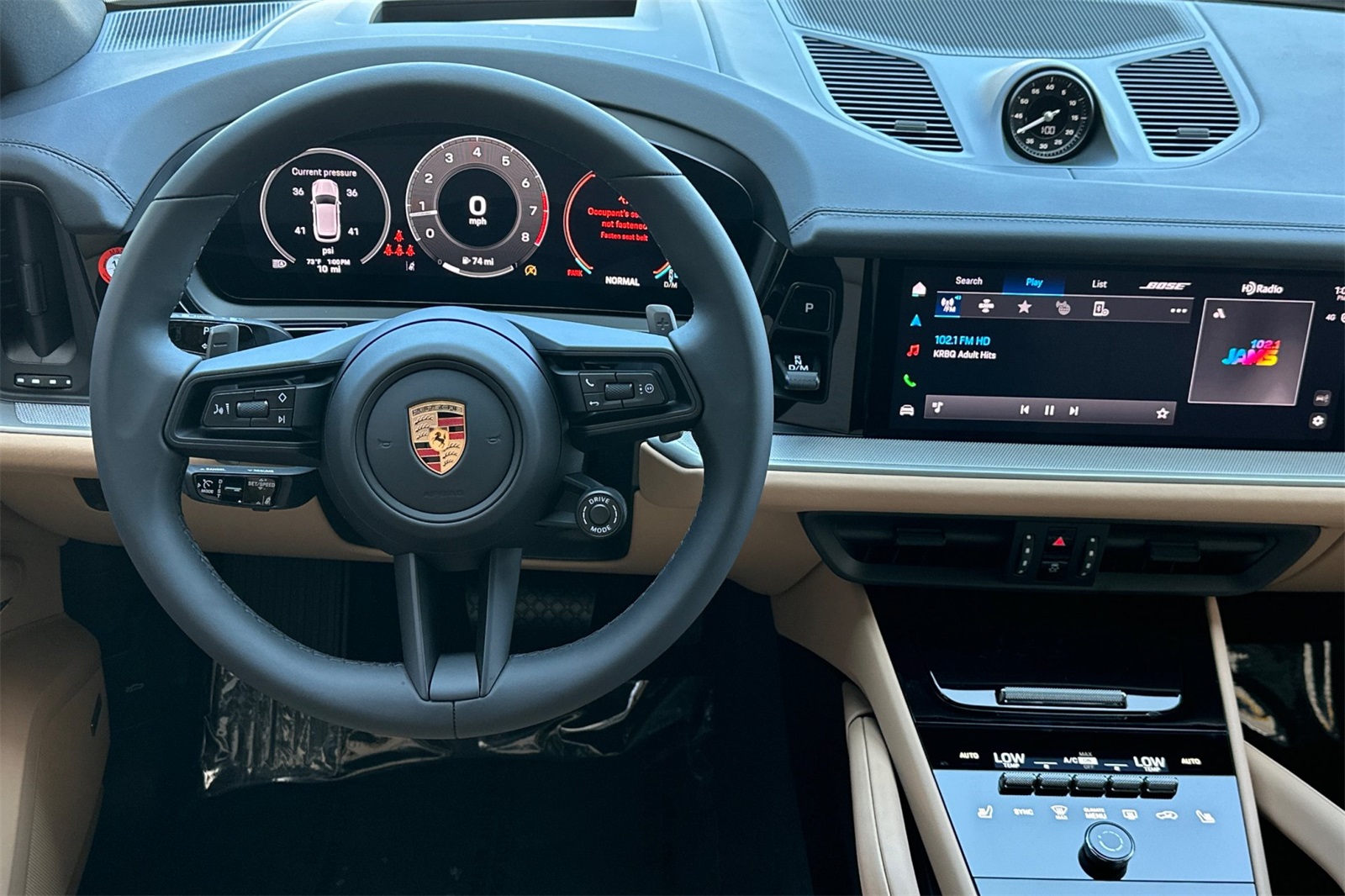 2025 Porsche Cayenne Base photo 15