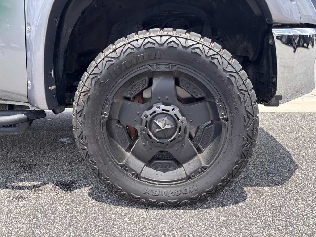 Used 2016 Toyota Tundra Crew Cab 4x4 Pickup for sale #SP1400 - photo 10